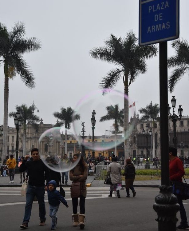 Cinzento é o novo azul - Viver em Lima, Peru - uma crónica da Inês Glória, C23 que realizou o estágio na Embaixada de Portugal em Lima