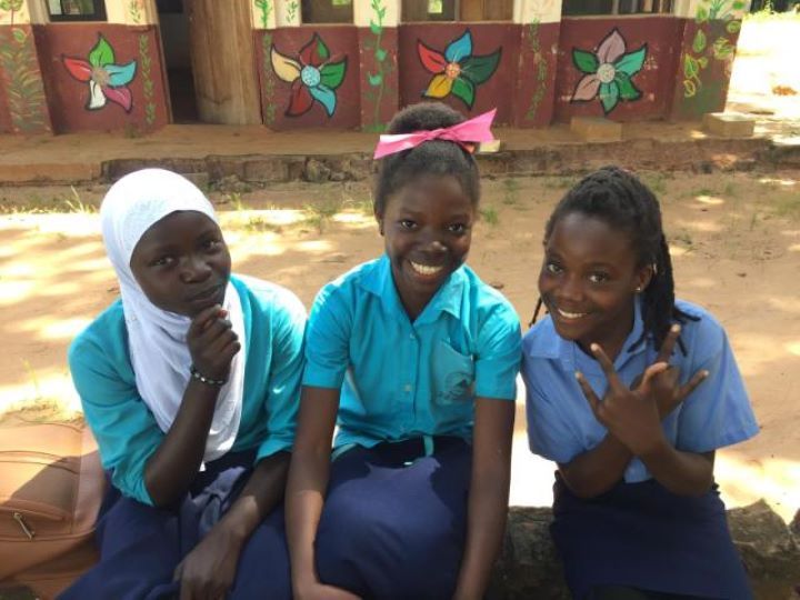 "O objetivo do projeto é que a rapariga permaneça na escola e que transite para o ensino secundário", Júlia Nihipo, Girl Mover, Moçambique
